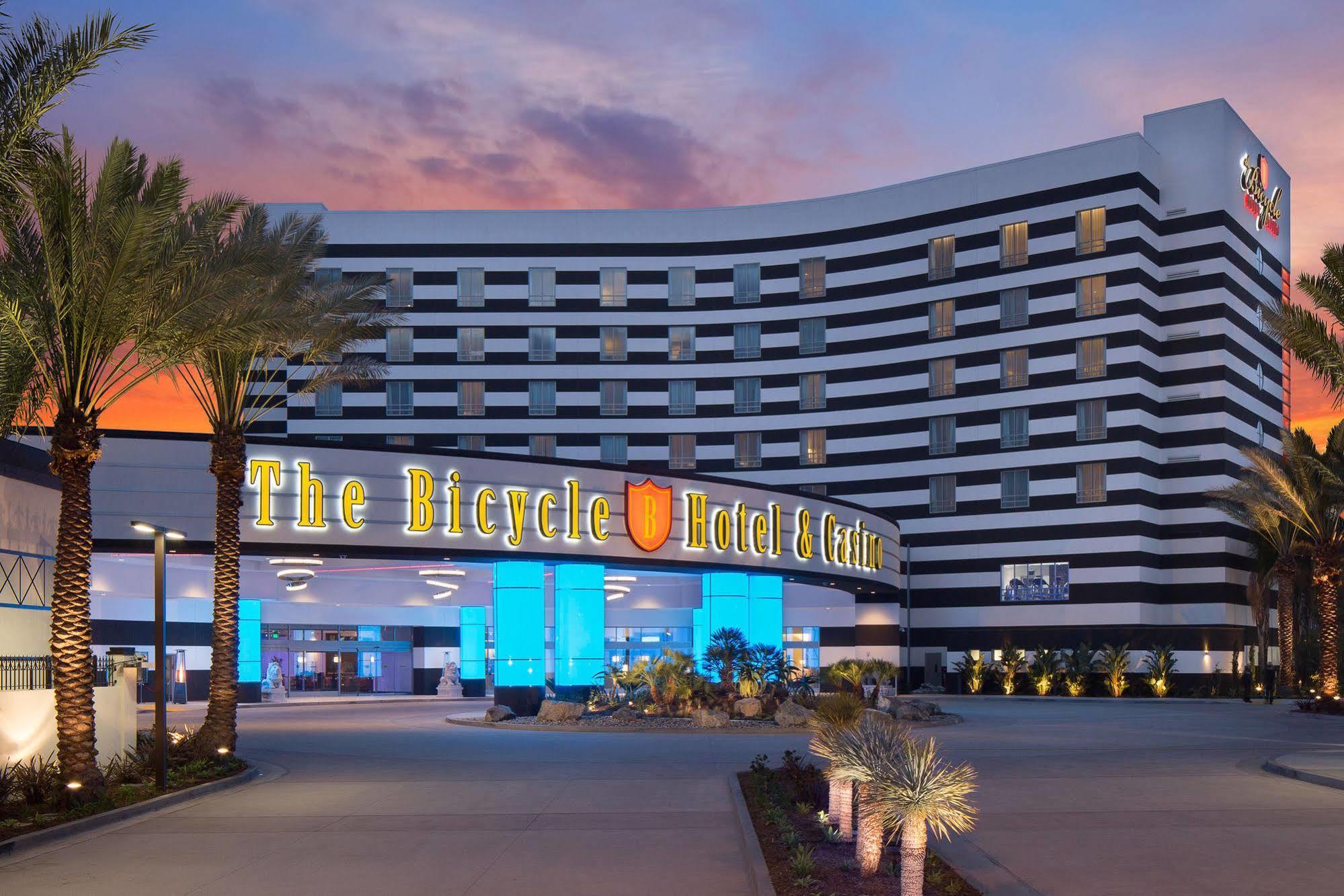 Parkwest Bicycle Casino Bell Gardens Exterior foto